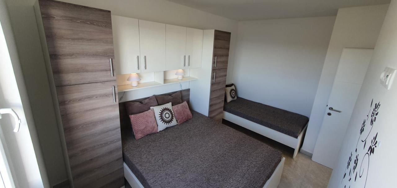 Seahorse Luxury Apartment With Pool And Sea View 노바야 외부 사진